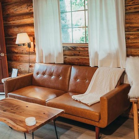 Wilder And Pine Riverside Cabins Stevenson Экстерьер фото