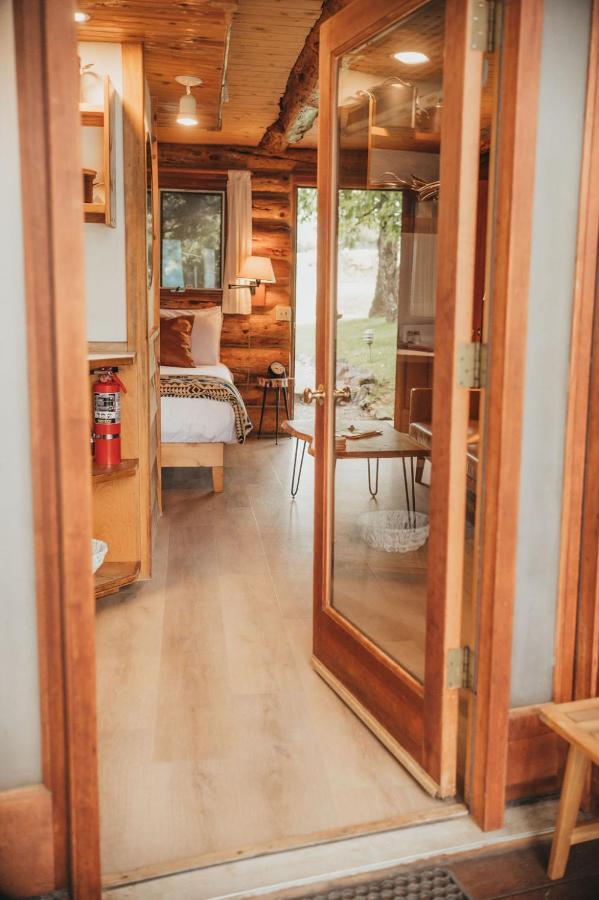 Wilder And Pine Riverside Cabins Stevenson Экстерьер фото