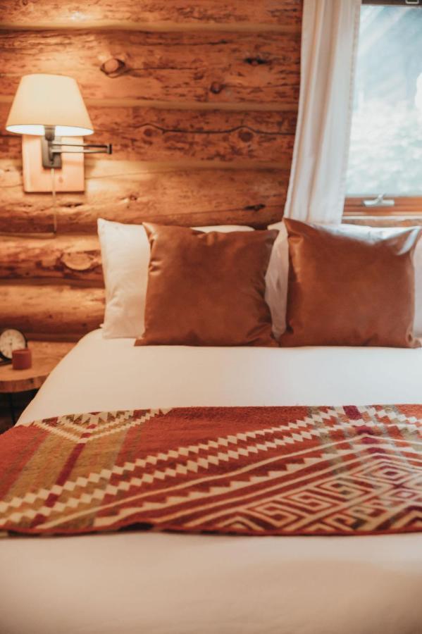 Wilder And Pine Riverside Cabins Stevenson Экстерьер фото